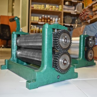 Torchio pressa manuale per pareti divisorie - liscia